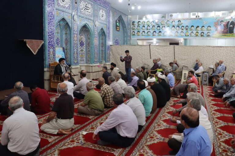 حضور امام جمعه اهواز در جمع مومنان مسجد شهید توتونچی شهرستان دزفول