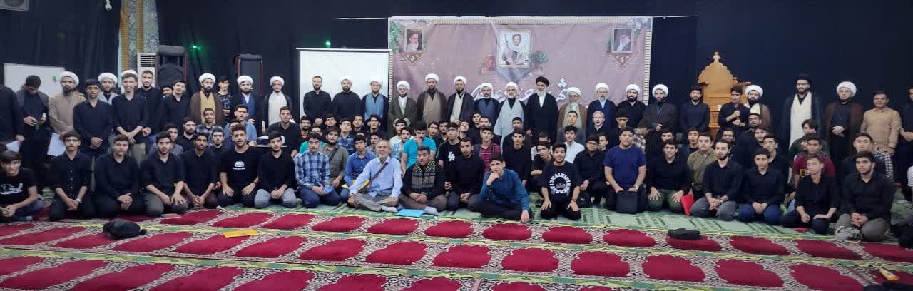 مراسم تجلیل از شرکت کنندگان دوره دانش آموزی شهید سیدمحمد‌حسین علم‌الهدی
