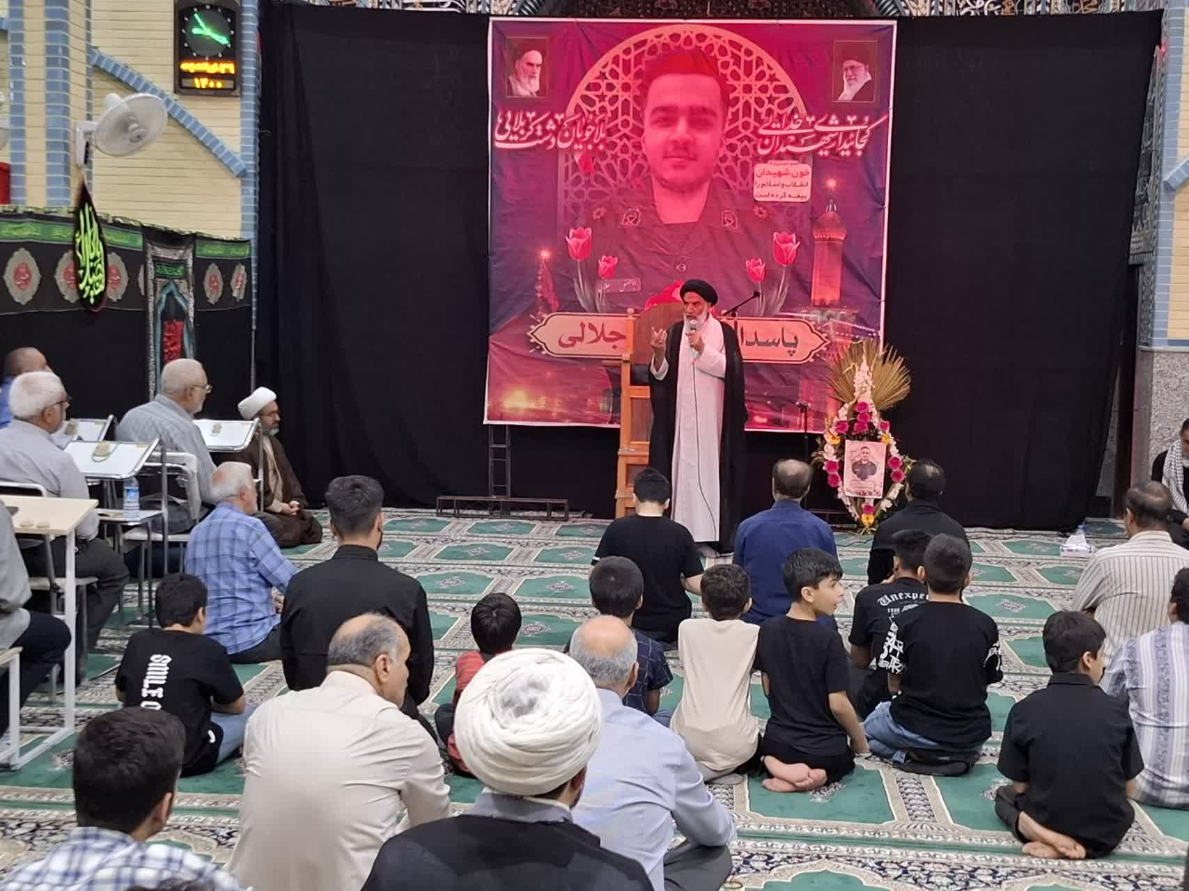 مراسم بزرگداشت شهید راه قدس «ابوالفضل جلالی» در اهواز برگزار شد نماینده ولی فقیه در استان خوزستان و امام جمعه اهواز