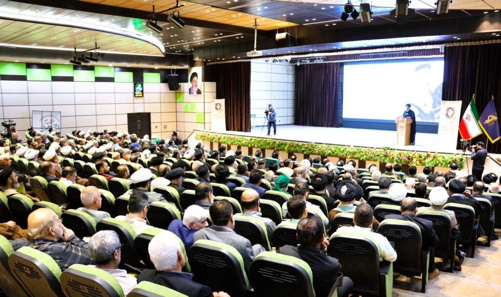 گزارش تصویری | بزرگداشت پنجاهمین سالگرد ارتحال آیت الله العظمی بهبهانی(ره) در اهواز حجت الاسلام و المسلمین سید محمدنبی موسوی فرد