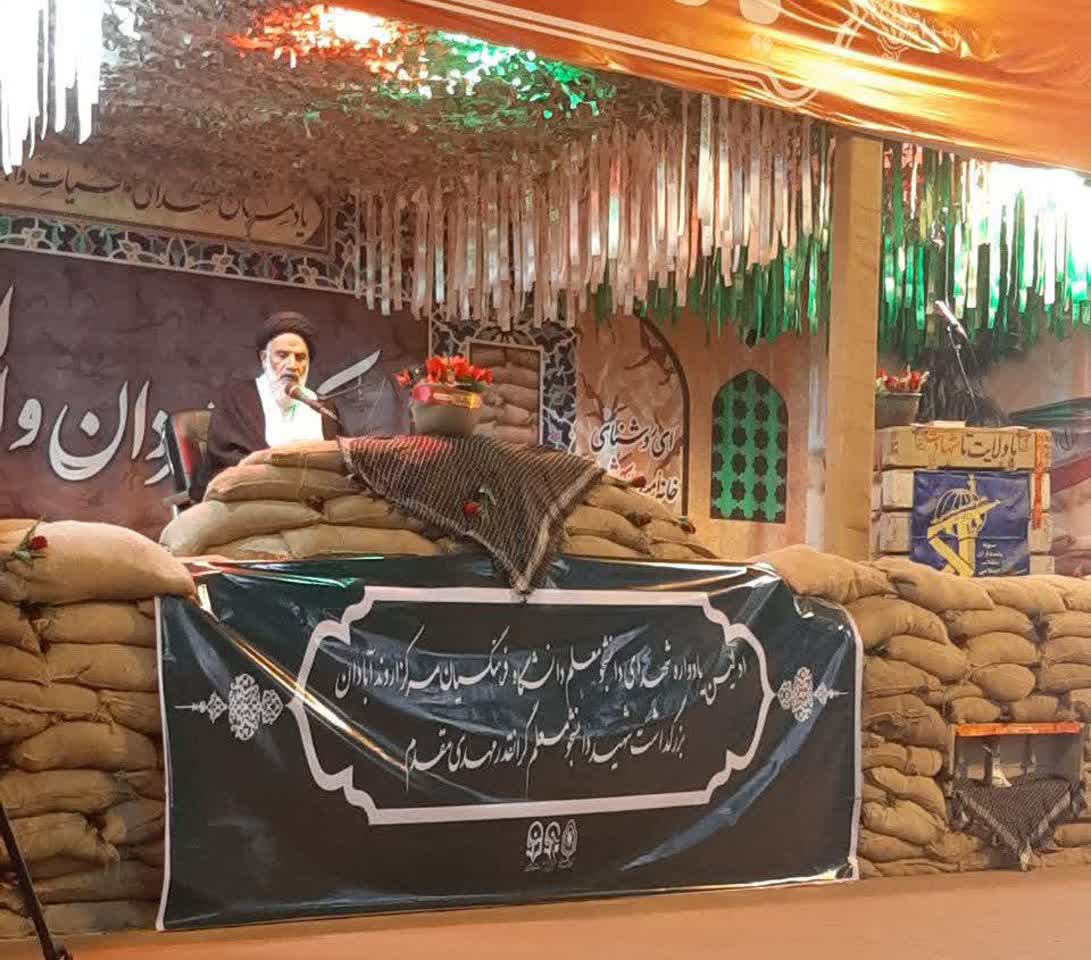 حضور در جمع اساتید و معلمان دانشگاه فرهنگیان آبادان در اولین یادواره شهدای دانشجومعلم