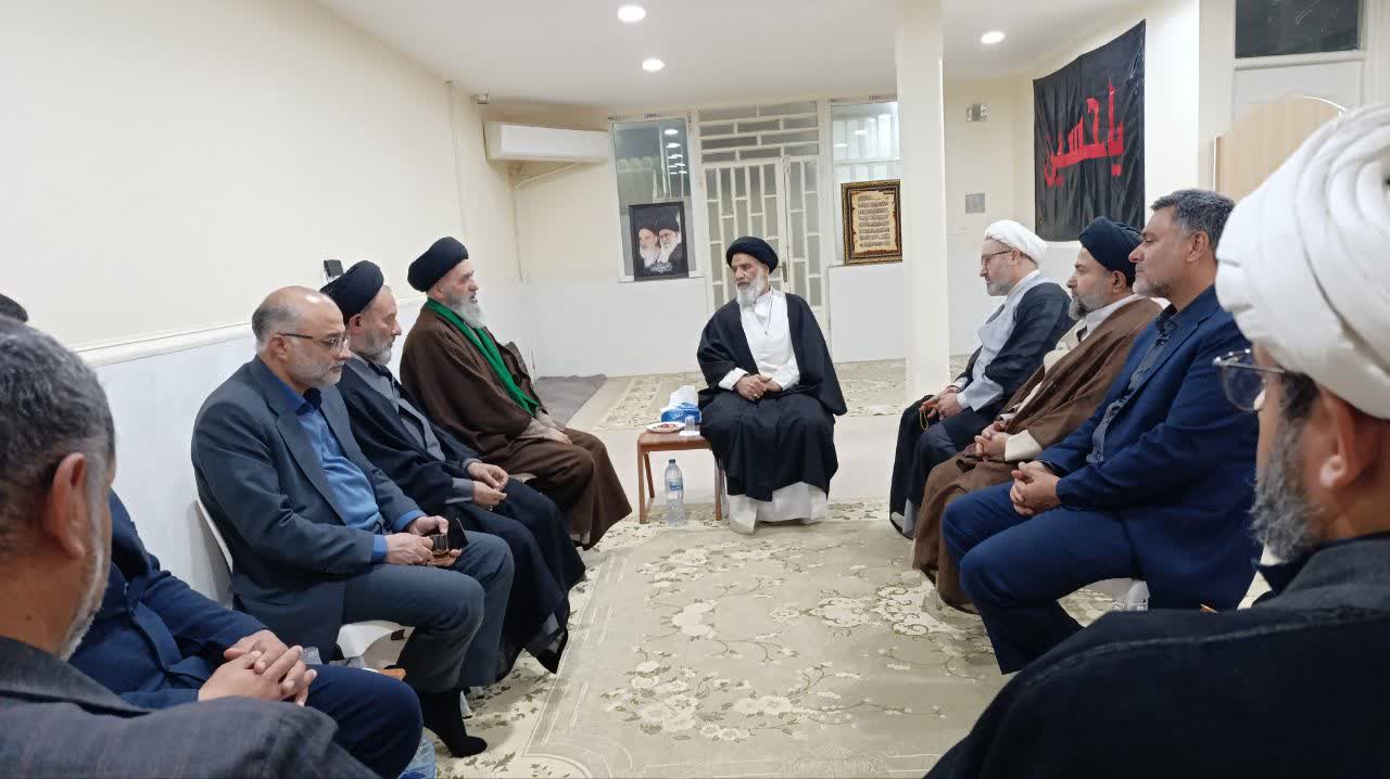دیدار رئیس سازمان عقیدتی سیاسی وزارت دفاع با نماینده ولی فقیه در خوزستان نماینده ولی فقیه در استان خوزستان و امام جمعه اهواز