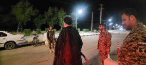 سی‌ و یکمین حضور در جمع نیروهای امنیتی بسیج و فراجا در ایست و بازرسی های سراسر استان خوزستان نماینده ولی فقیه در استان خوزستان و امام جمعه اهواز
