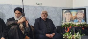 دیدار با خانواده شهیدان حسین و سعید تخت روان در شهرستان شوش نماینده ولی فقیه در استان خوزستان و امام جمعه اهواز