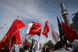 پیکر مطهر شهید سید جاسم ساعدی نماینده ادوار مجلس و از شهدای وعده صادق۴ در کرخه تشییع شد نماینده ولی فقیه در استان خوزستان و امام جمعه اهواز