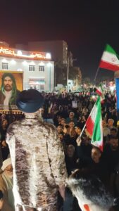 حضور پرشکوه مردم مناطق مختلف اهواز در چهارشنبه آخرسال و شانه به شانه امام جمعه اهواز نماینده ولی فقیه در استان خوزستان و امام جمعه اهواز