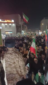 حضور پرشکوه مردم مناطق مختلف اهواز در چهارشنبه آخرسال و شانه به شانه امام جمعه اهواز نماینده ولی فقیه در استان خوزستان و امام جمعه اهواز