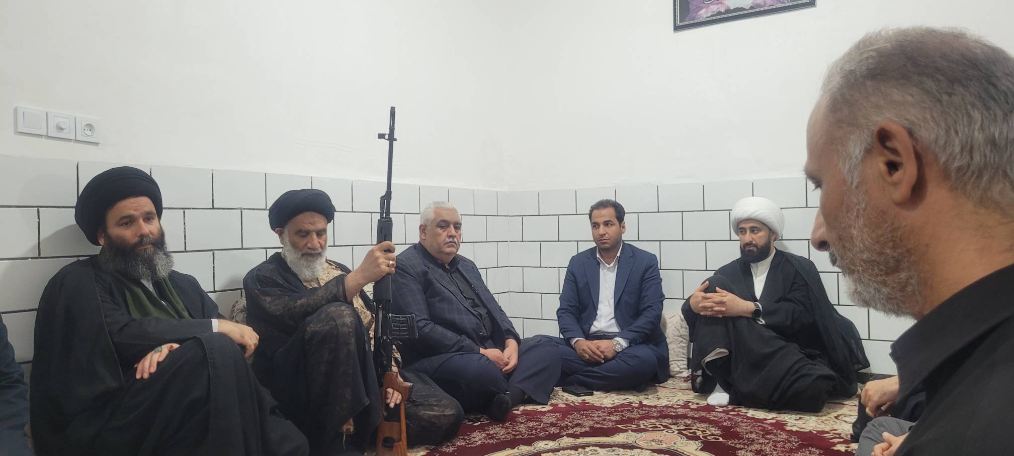 دیدار با خانواده شهید مدافع وطن حسین سعیدی فرد