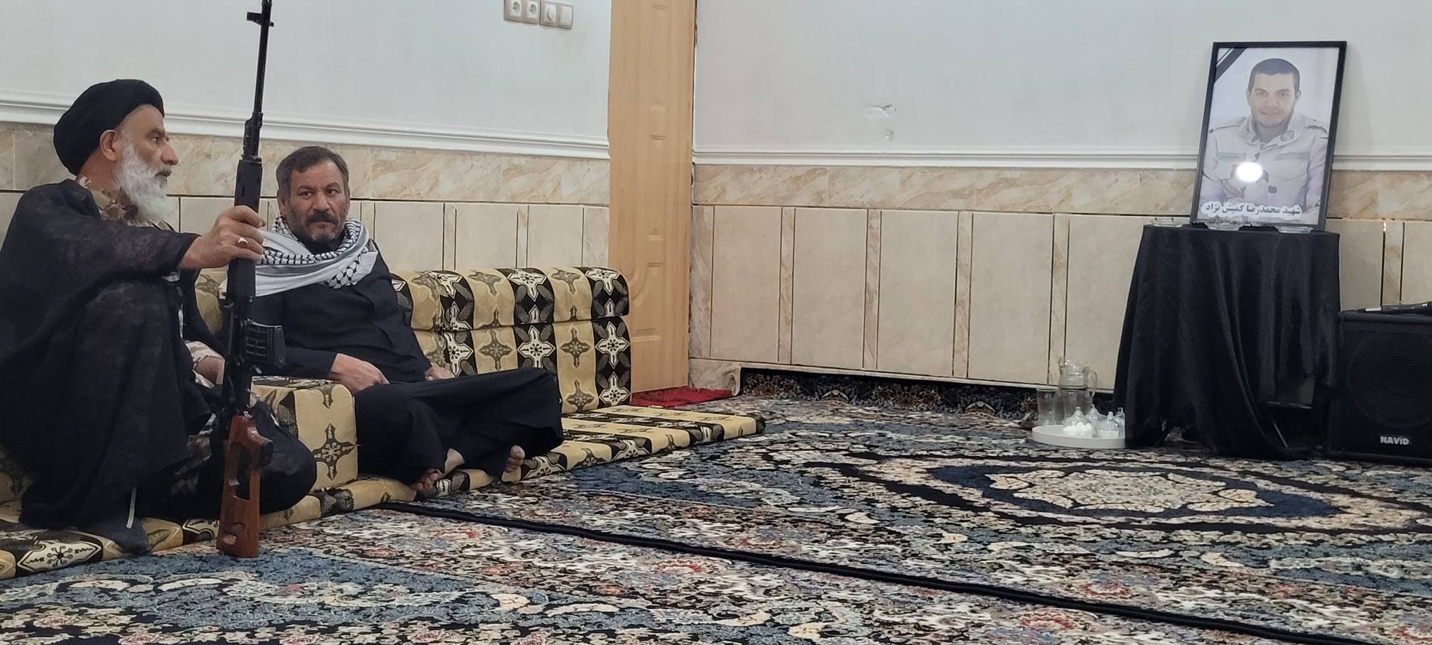 حضور در منزل خانواده شهید و جانبازان جنگ تحمیلی آمریکایی - صهیونیستی شهر شیبان