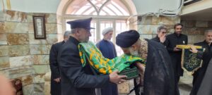 دیدار خادمان حرم مطهر امام رضا(ع) با نماینده ولی فقیه در خوزستان نماینده ولی فقیه در استان خوزستان و امام جمعه اهواز