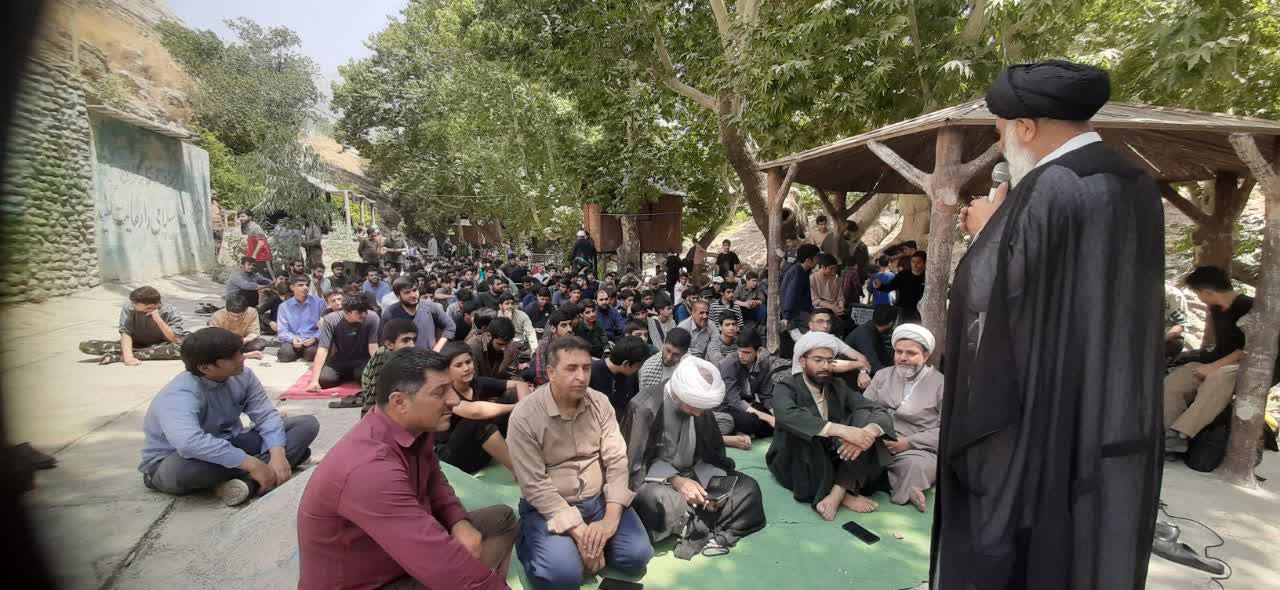 حضور در جمع اردوی دانش آموزان اهوازی در منطقه مال‌آقا باغملک